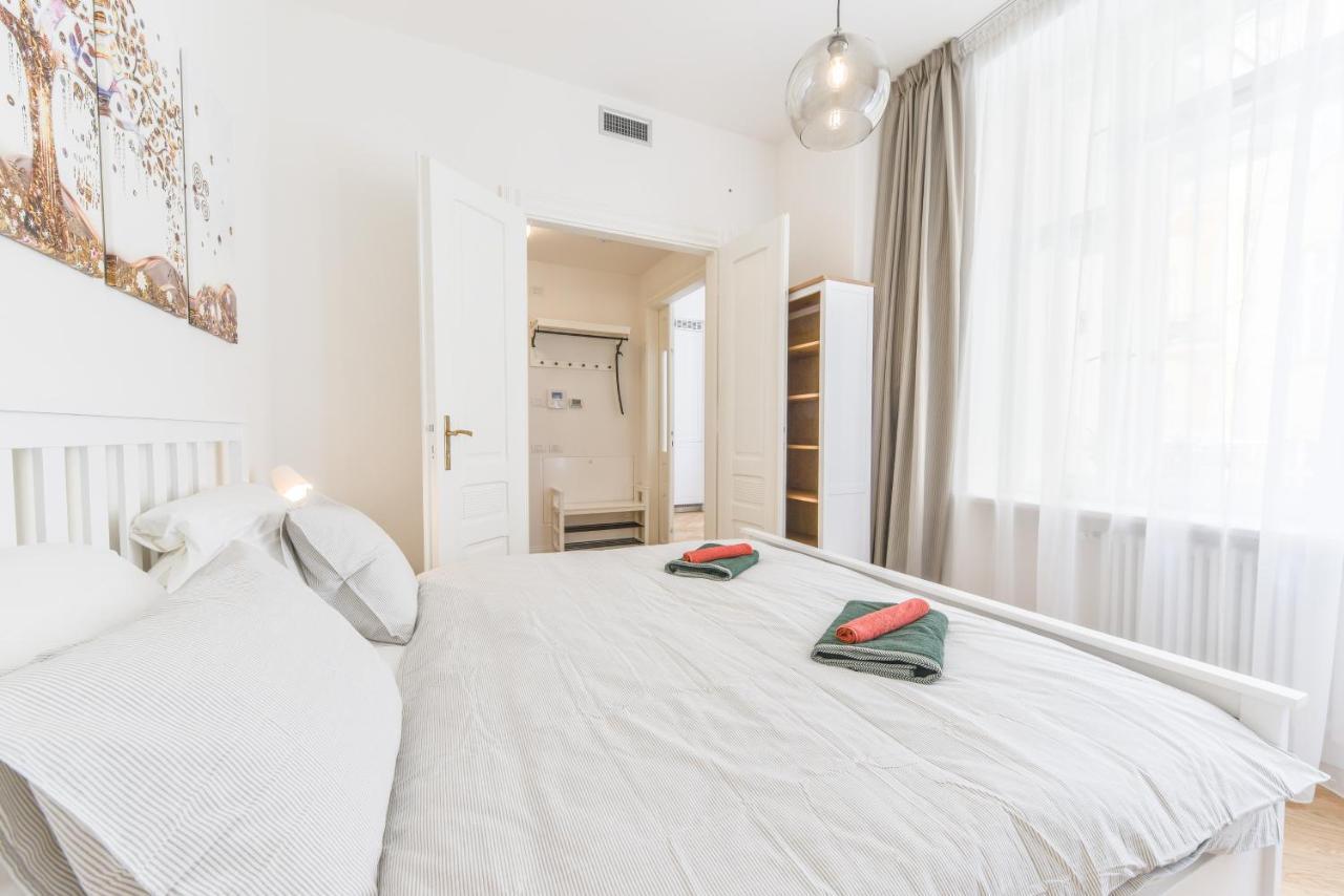 Brand New Apartment Next To Old Town Square Prague Exterior photo