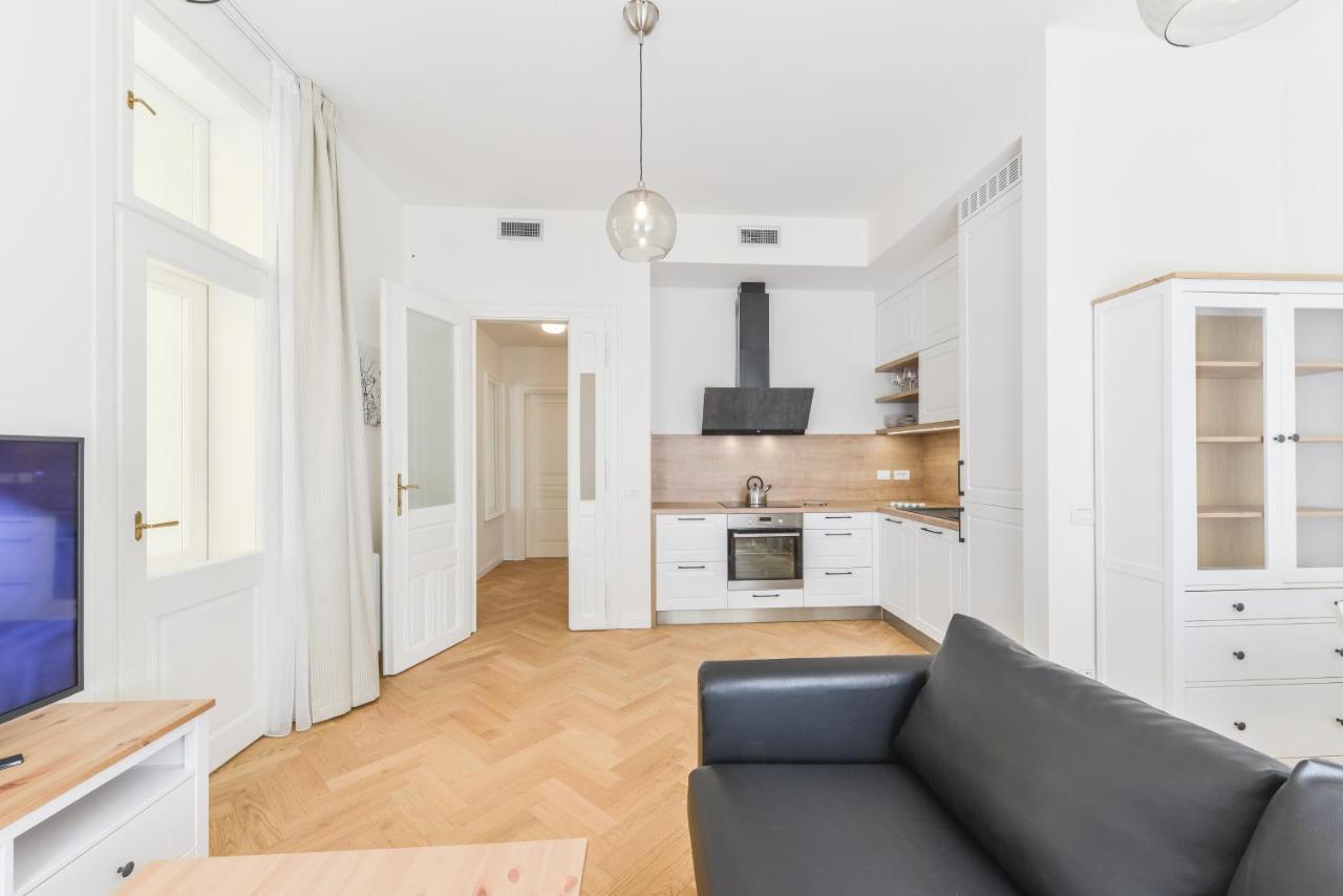 Brand New Apartment Next To Old Town Square Prague Exterior photo